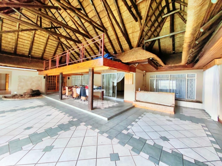 5 Bedroom Property for Sale in Grimbeeck Park North West